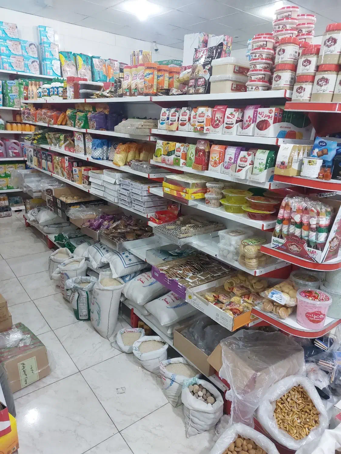 فروشندگی و چیدمان|استخدام خدمات فروشگاه و رستوران|شهر بابک, |دیوار