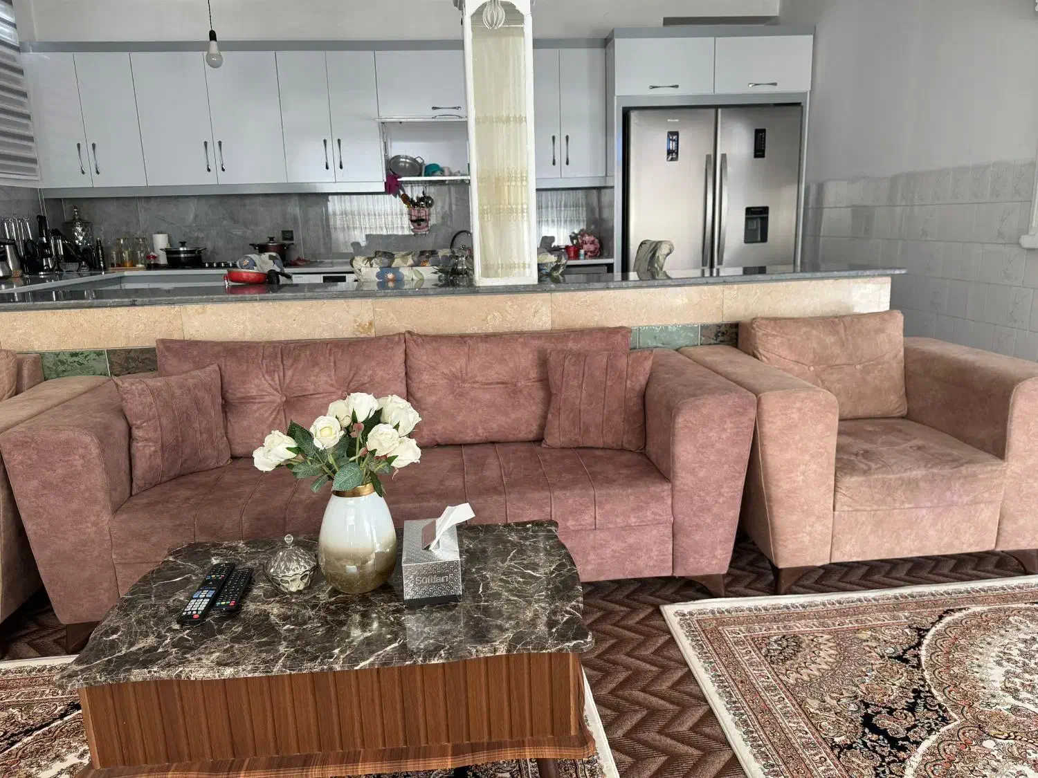 مبل هشت نفره ترکیه با بدنه محکم و جلو مبلی ها|مبلمان خانگی و میز عسلی|پلدشت, |دیوار