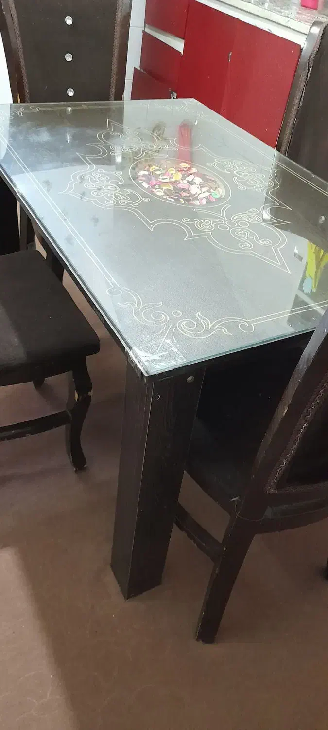 میزغذا خوری ۴نفره|میز و صندلی غذاخوری|زارچ, |دیوار