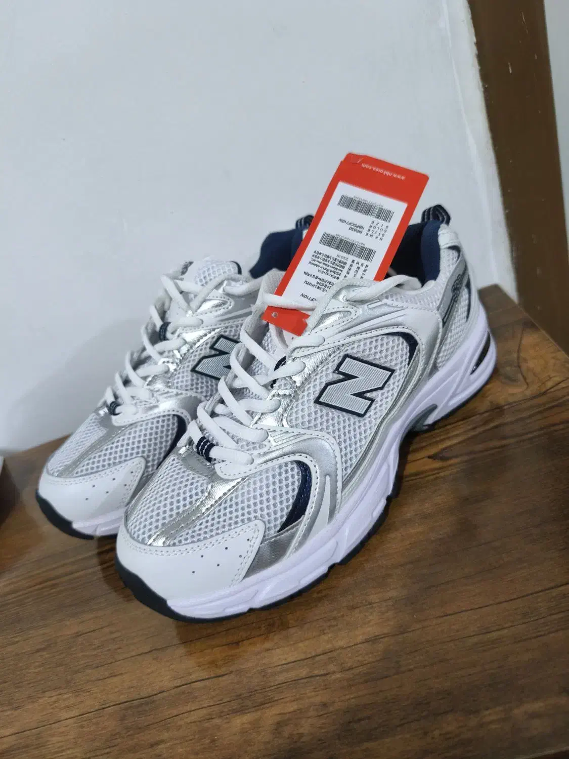 کفش نیوبالانس 530|کیف، کفش، کمربند|ایلام, |دیوار