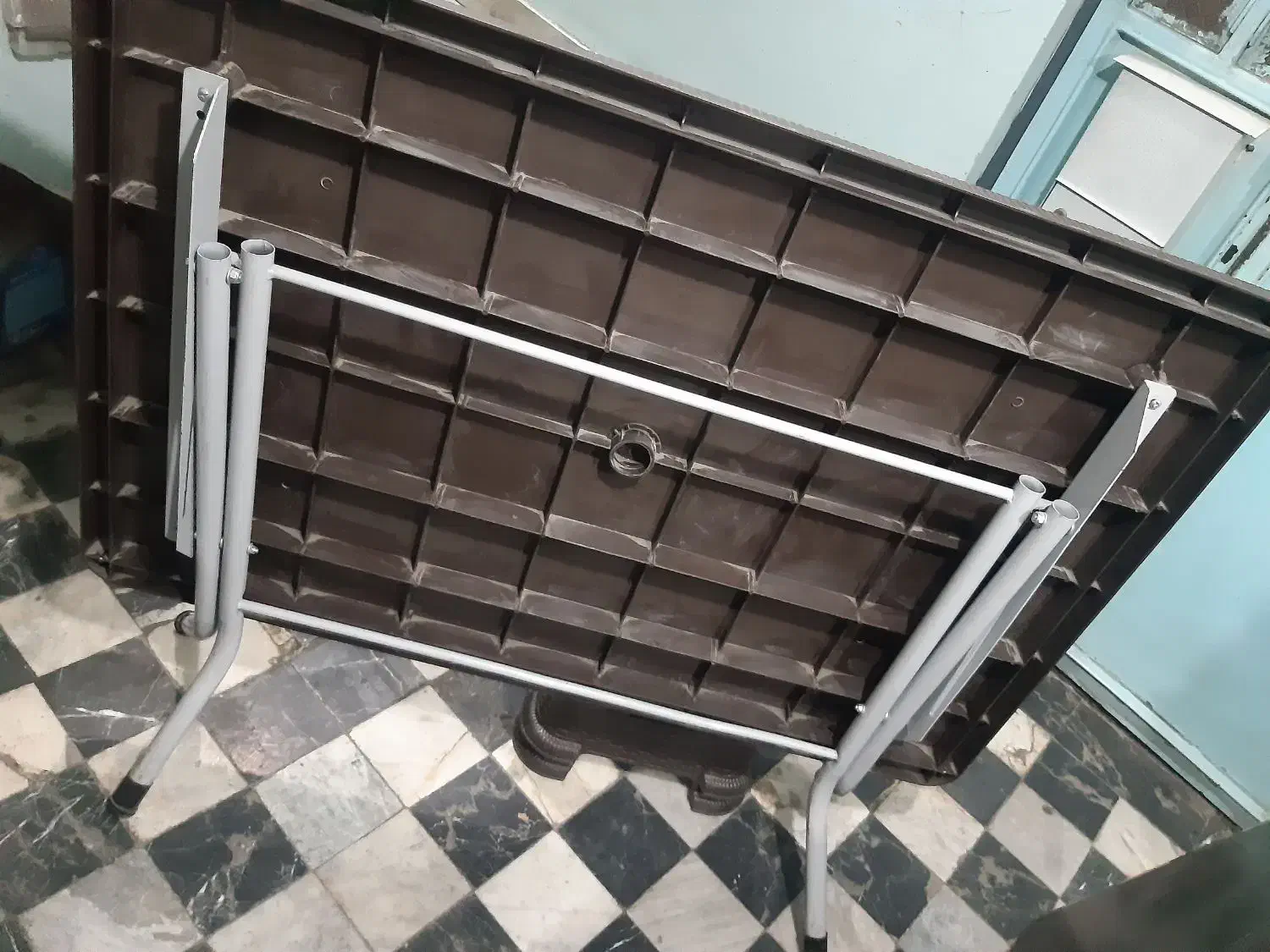 میز پایه دار وصندلی چها رپایه ای پلاستیکی|مبلمان خانگی و میز عسلی|تهران, امام زاده حسن|دیوار