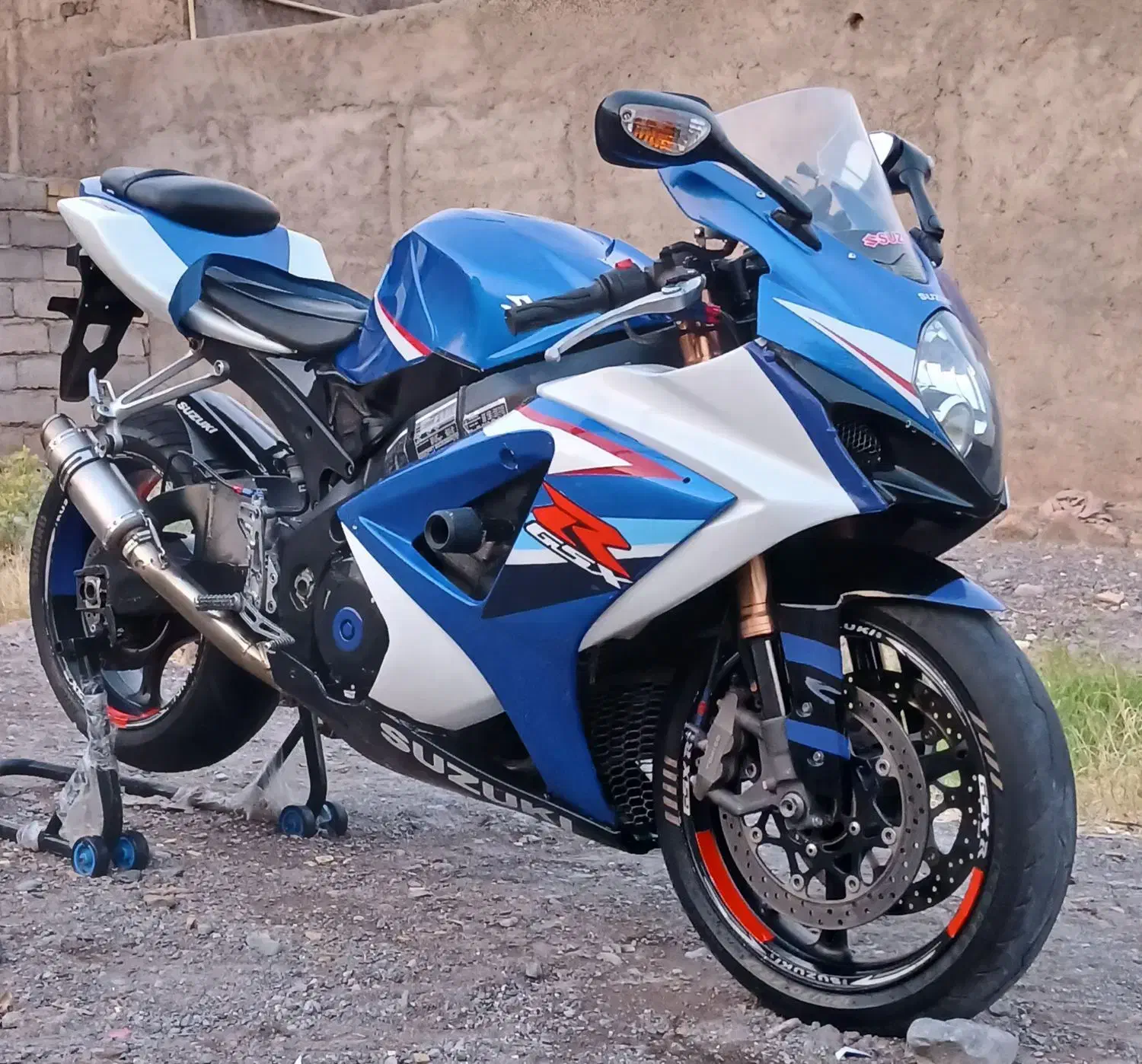 gsxr2008|موتورسیکلت|بم, |دیوار