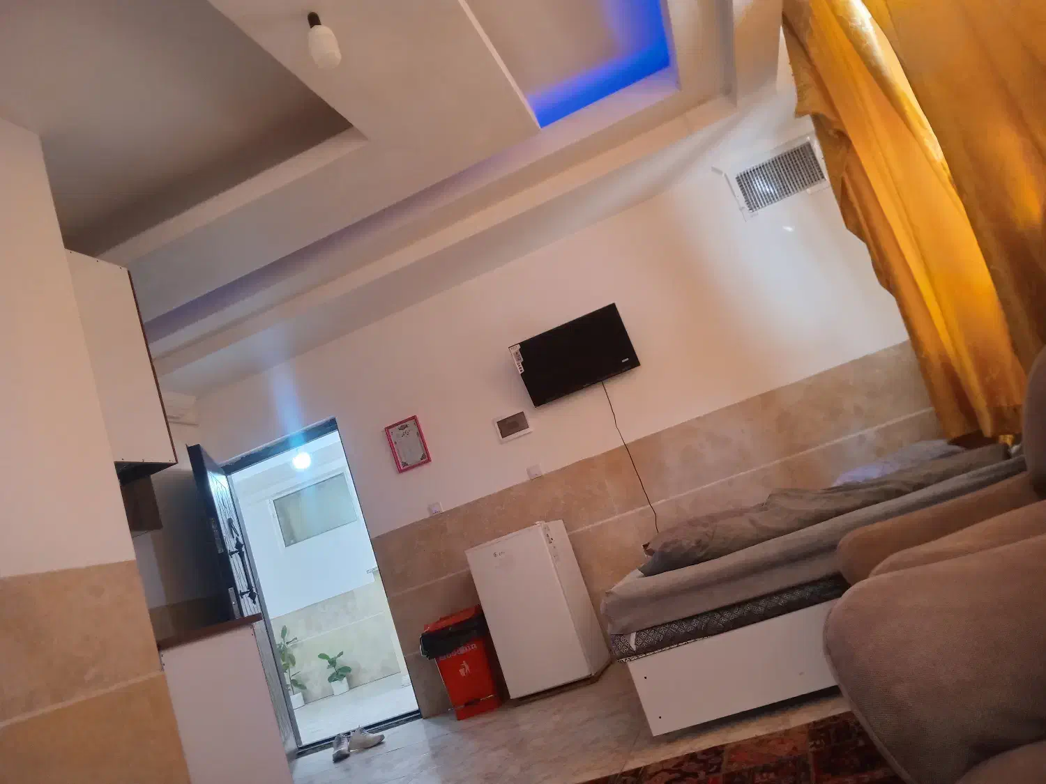 ویلایی و سوئیت اپارتمانی کاملا مجزا|اجارهٔ کوتاهمدت آپارتمان و سوئیت|کرمان, |دیوار