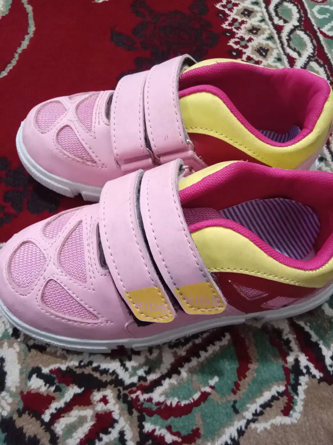 کفشهاینونوباجنسخوب|کیف، کفش، کمربند|اهواز, منبع اب|دیوار