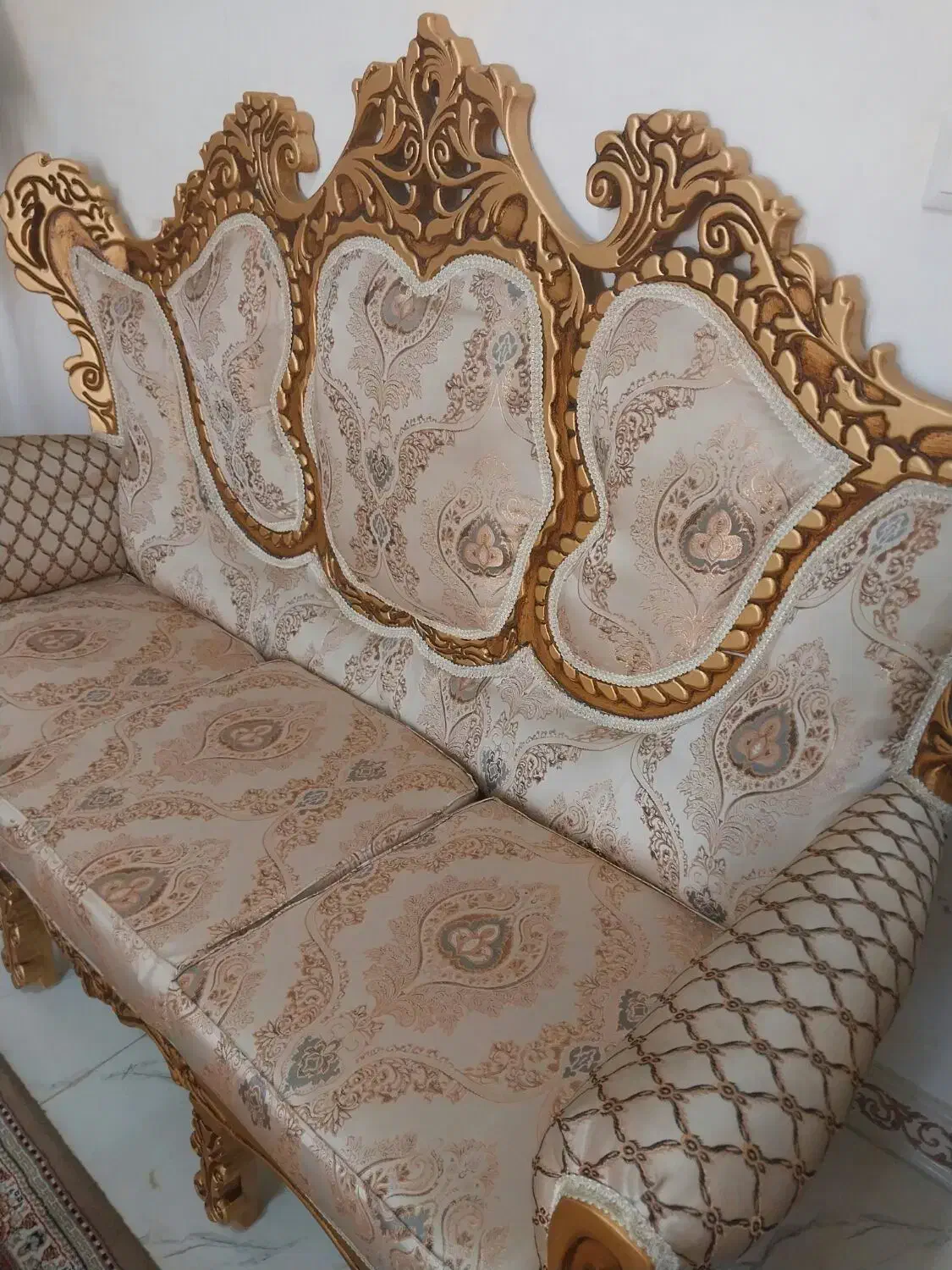 مبل سلطنتی بامیزوعسلی|مبلمان خانگی و میز عسلی|الیگودرز, |دیوار