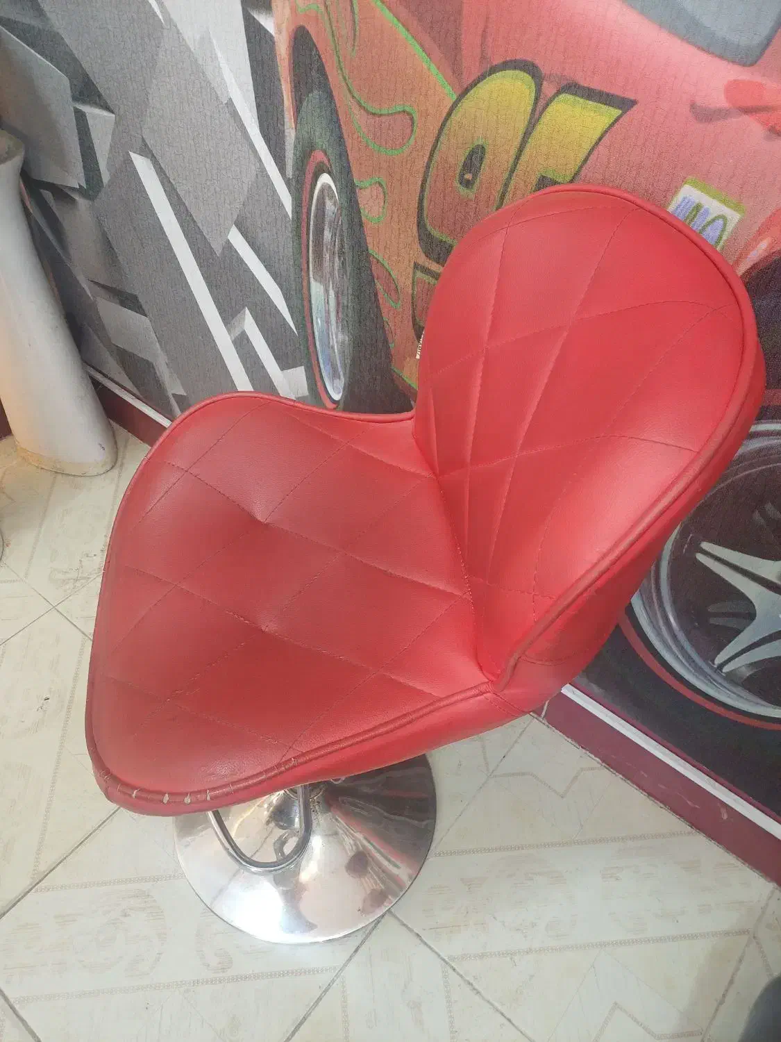 صندلی آرایشگاه|آرایشگاه و سالنهای زیبایی|فولادشهر, B6|دیوار