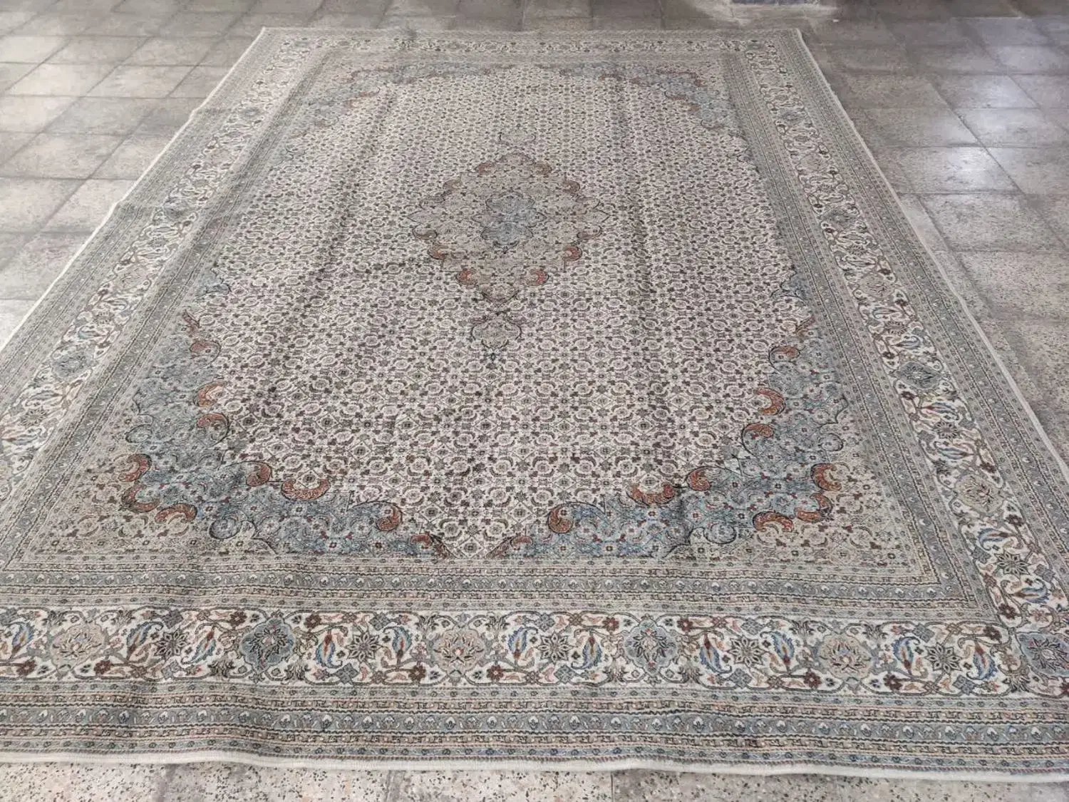 فرش ۱۲ متری|فرش|کرج, ساسانی (قلمستان)|دیوار