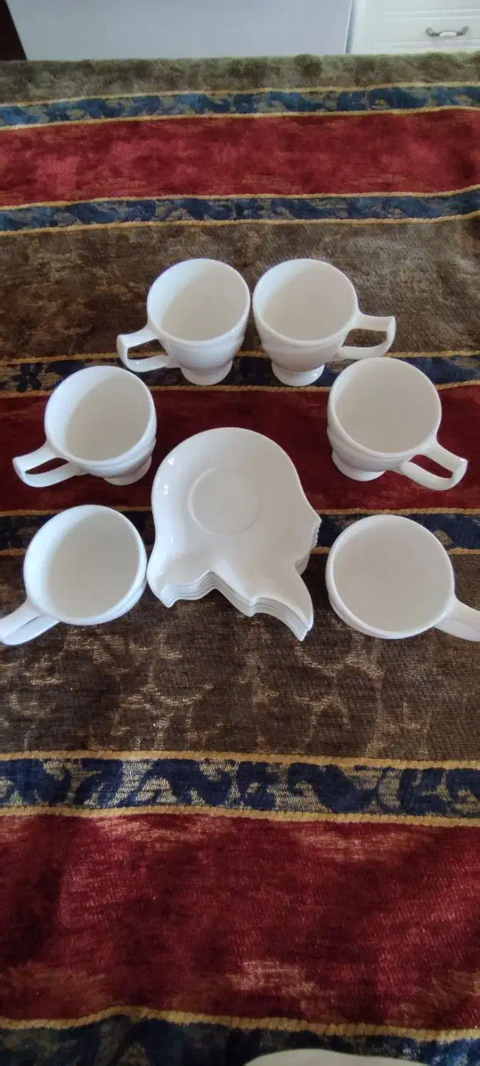 قهوه خوری سفید انتیک ۱۵ ساله|ظروف سرو و پذیرایی|رشت, کوی مهر|دیوار