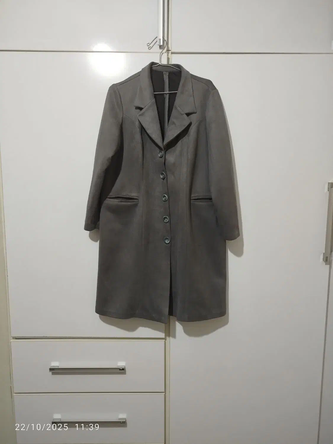 پالتو|لباس|خرم‌آباد, |دیوار