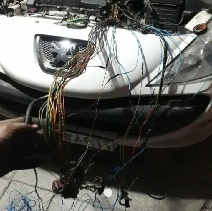 برق *مکانیک سیار*لوازم یدکی *روشن کردن خودرو *|خدمات موتور و ماشین|کرمانشاه, |دیوار