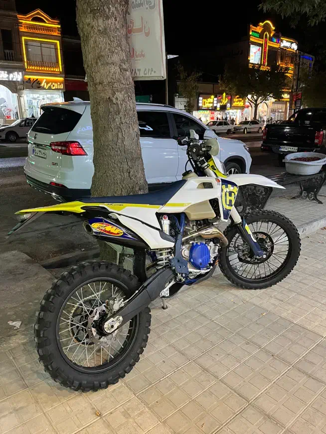 فلات هاسکی فول لوازم درحد|موتورسیکلت|مشهد, کوثر|دیوار