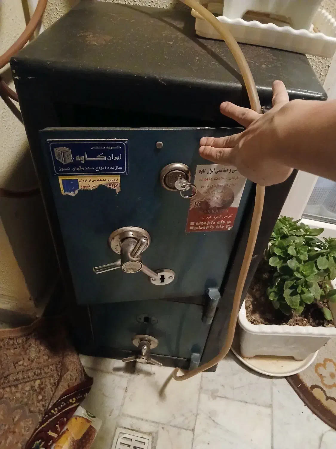 قاوصندوق|کتابخانه، شلف، قفسه‌های دیواری|اراک, |دیوار