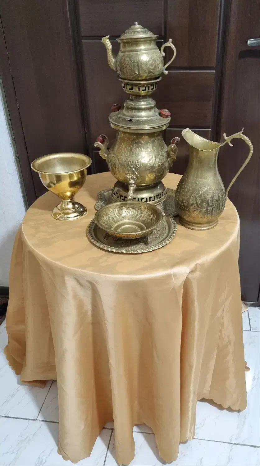 میزخاطره(سرویس سماوربرنجی زغالی،قوری،پارچ)|کلکسیون اشیاء عتیقه|تهران, جوانمردان (اندیشه)|دیوار