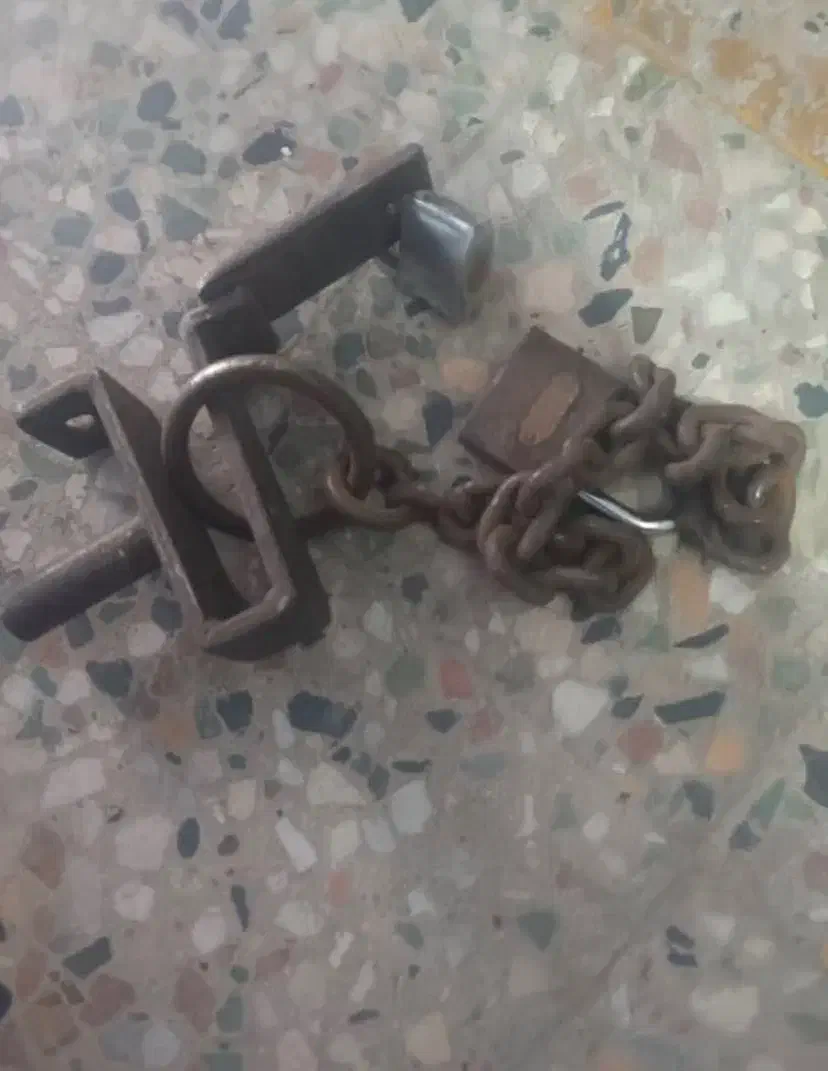 قفل پدال،زنجیرروکشدار،باربند|قطعات یدکی و لوازم جانبی|فردیس, فردیس|دیوار