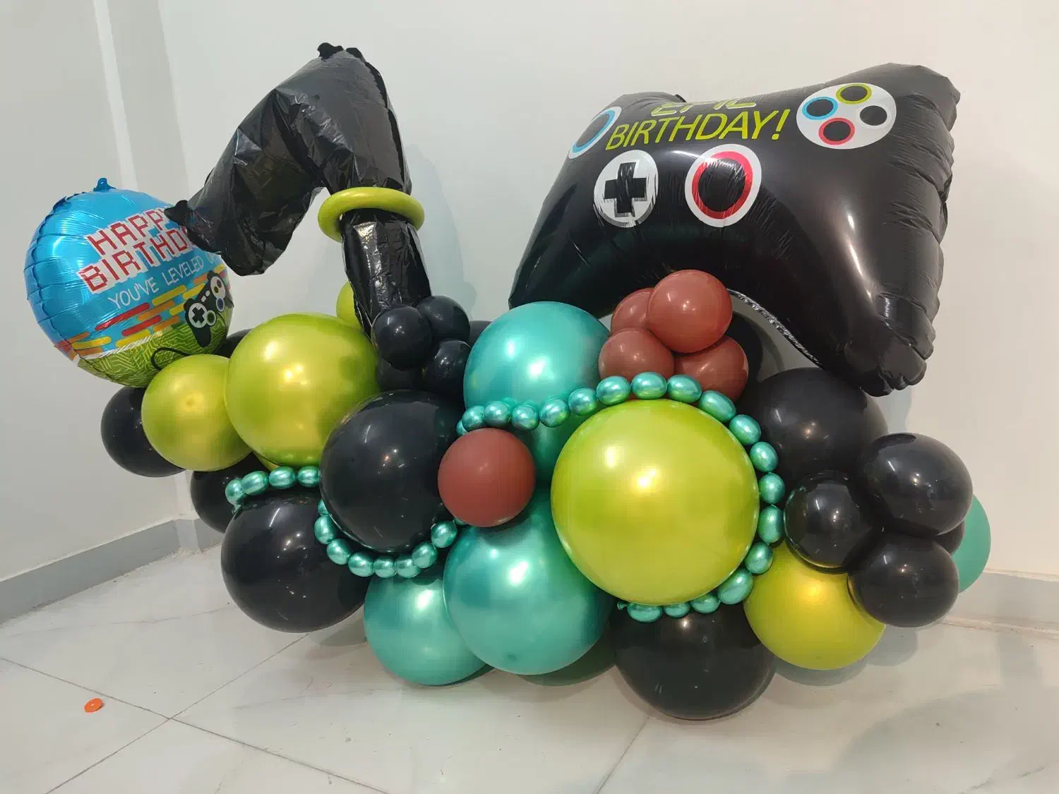 بادکنک آرایی|اسباب‌‌بازی|قرچک, مهدیه|دیوار