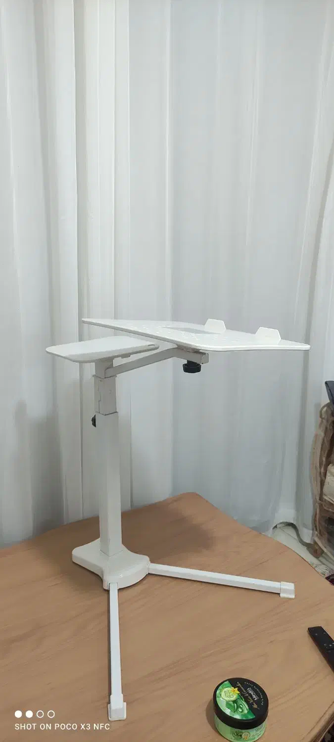 میز پرتابل لپتاب میز لپتاب جلو مبلی میز لپتاب|میز تحریر و کامپیوتر|تبریز, |دیوار