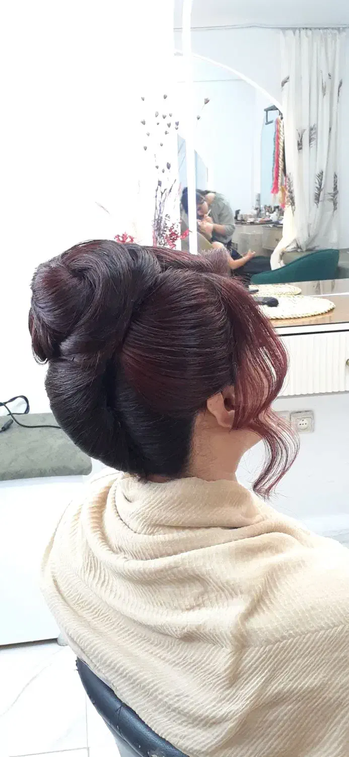 مکاپ و شنیون|خدمات آرایشگری و زیبایی|سبزوار, جوادیه غربی|دیوار