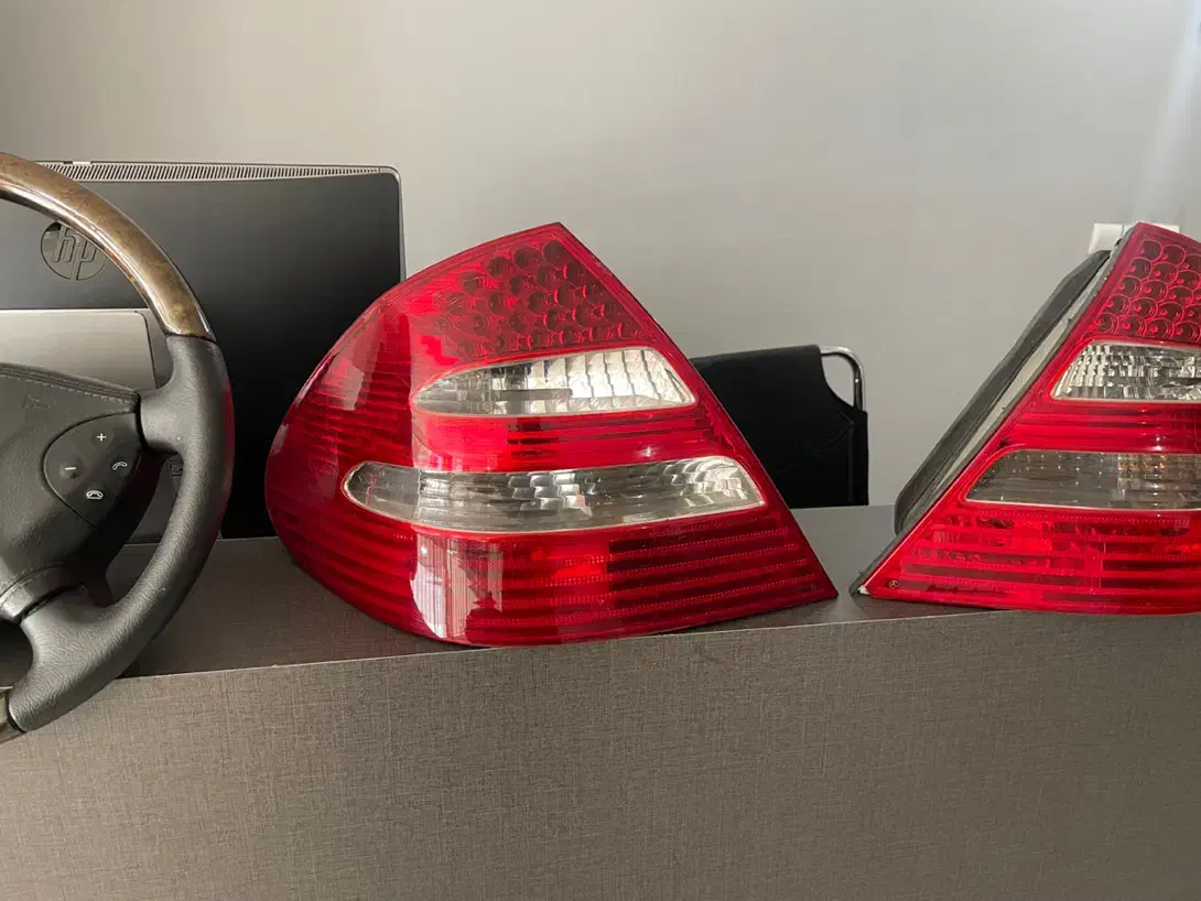 فرمون و چراغ بنز e|قطعات یدکی و لوازم جانبی|کرج, کوی امامیه|دیوار