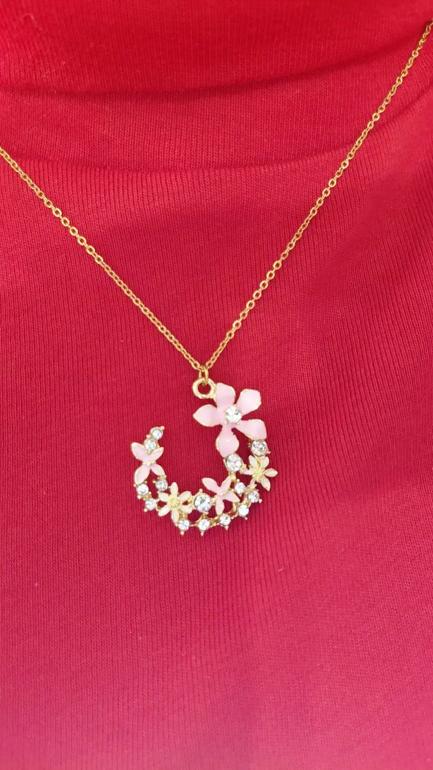 گردنبند|بدلیجات|لردگان, |دیوار