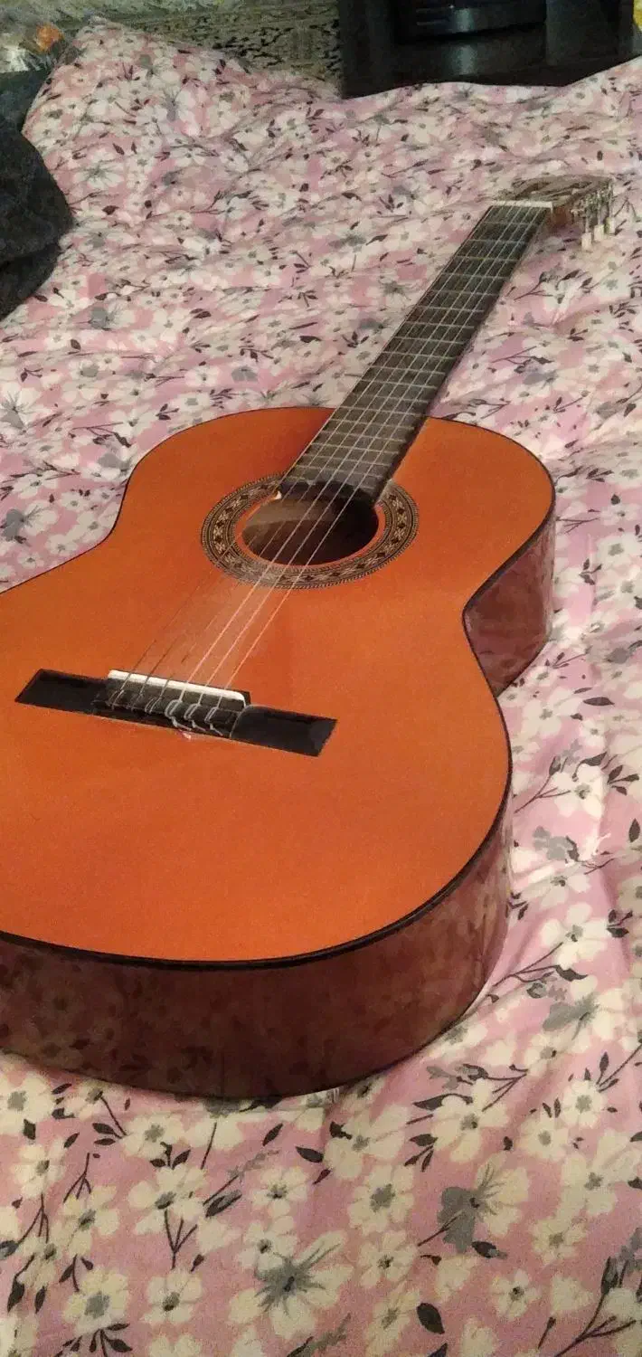 گیتار کینگ k2|گیتار، بیس، امپلیفایر|دوگنبدان, |دیوار