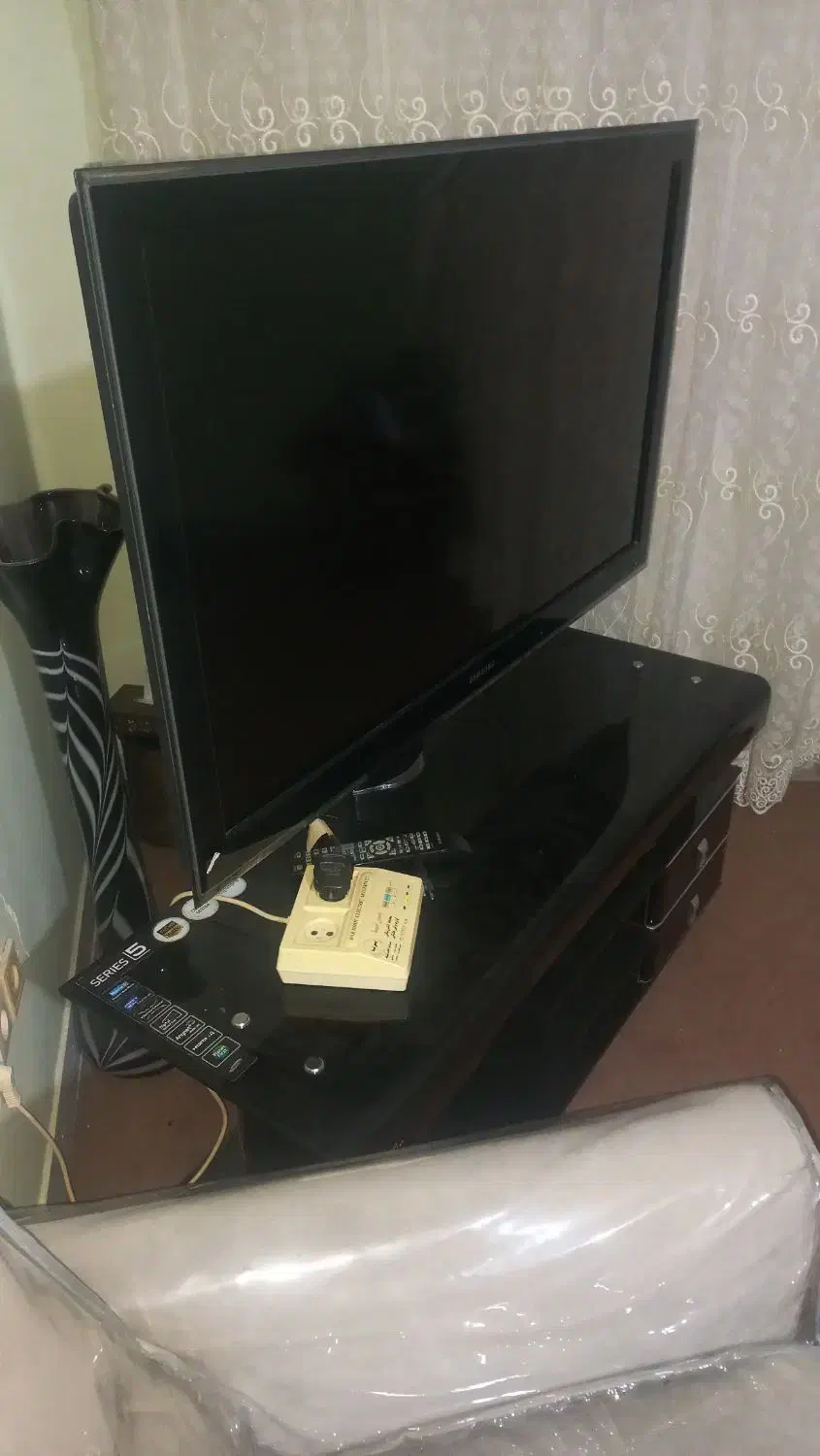 تلویزیون ال سی دی|تلویزیون و پروژکتور|مسجد سلیمان, |دیوار