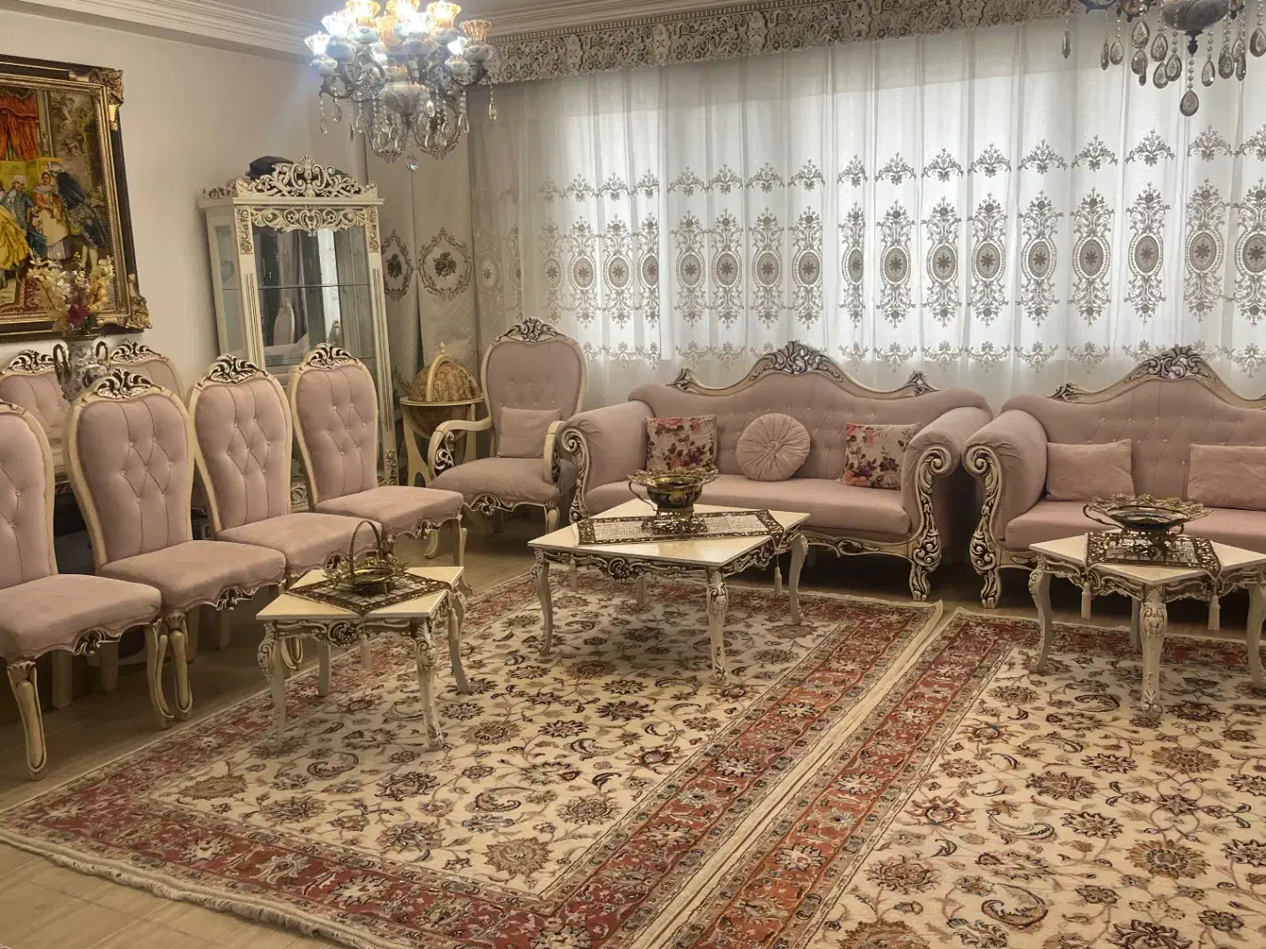 غذا خوری|میز و صندلی غذاخوری|میانه, |دیوار