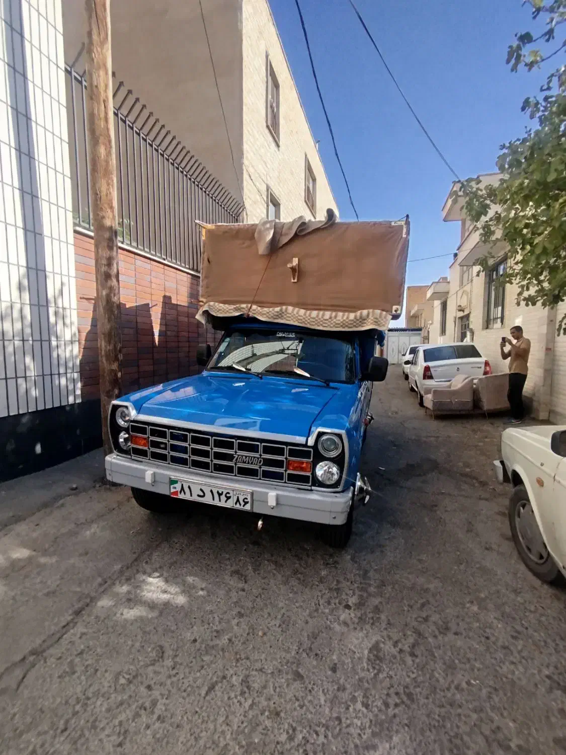 خدمات باربری و اسباب کشی با ماشین و کارگر|خدمات حمل و نقل|سمنان, |دیوار