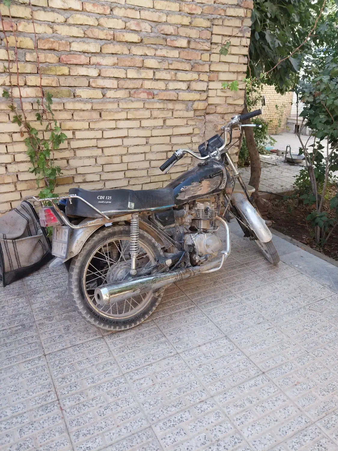هندا ۱۲۵|موتورسیکلت|نجف‌آباد, قلعه سفید|دیوار