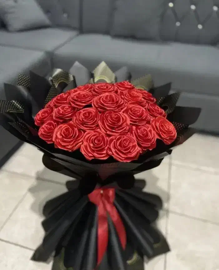 دسته گل های زیبا برای مناسبت ها|گل مصنوعی|ارومیه, |دیوار