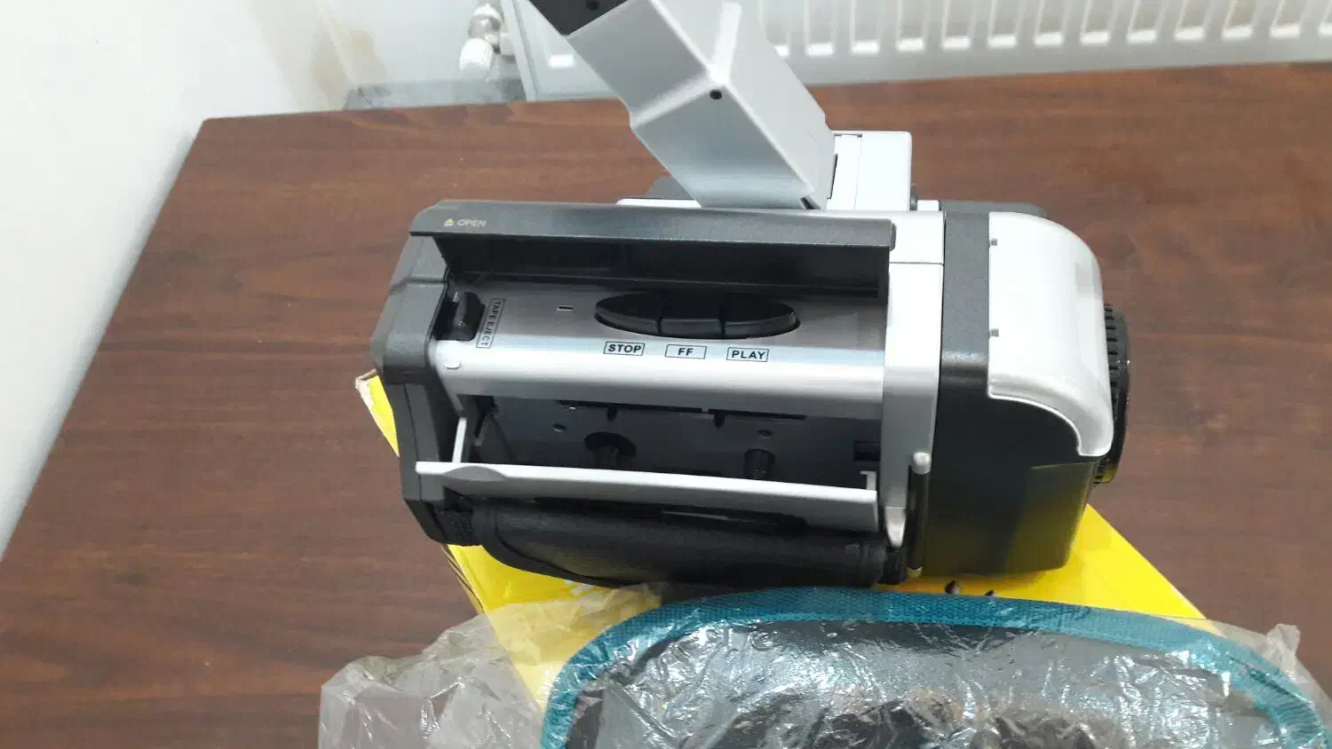 دوربین و واکمن قدیمی نو|دوربین عکاسی و فیلمبرداری|بجنورد, |دیوار