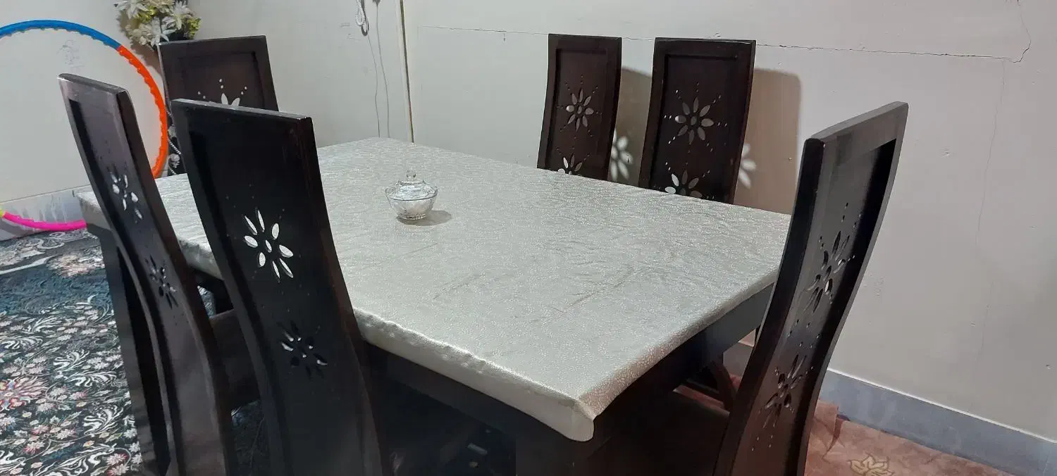 میز غذاخوری|میز و صندلی غذاخوری|قم, ولیعصر|دیوار