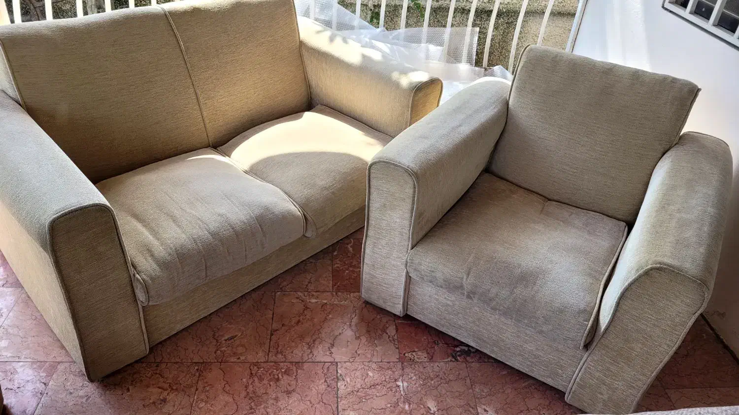 مبل راحتی تمیز بدون پارکی|مبلمان خانگی و میز عسلی|نوشهر, |دیوار