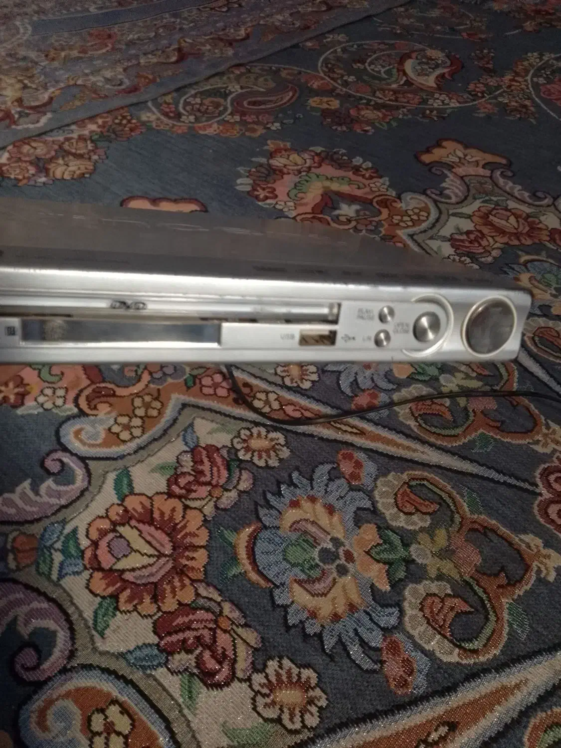 دستگاه دی وی دی سالم|پخش‌کننده DVD و ویدیو|عنبرآباد, |دیوار