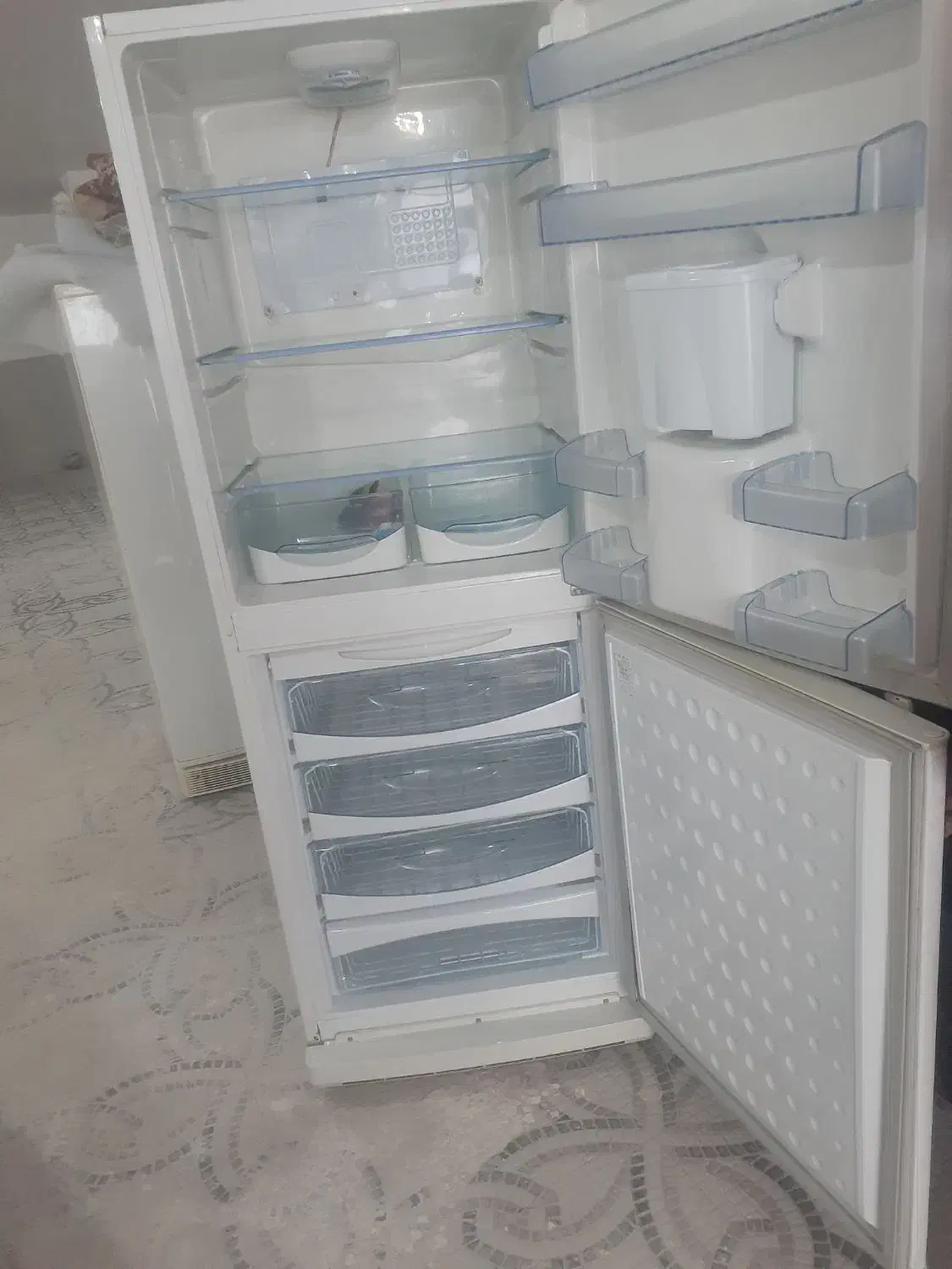 یخچال فریزر و معمولی سالم سالم درحد|یخچال و فریزر|مرند, |دیوار