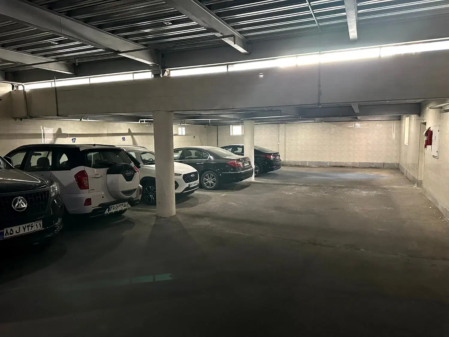 ۱۴۵ متر /سه خواب/ نورگیر /بهترین لوکیشن شهرکOPG