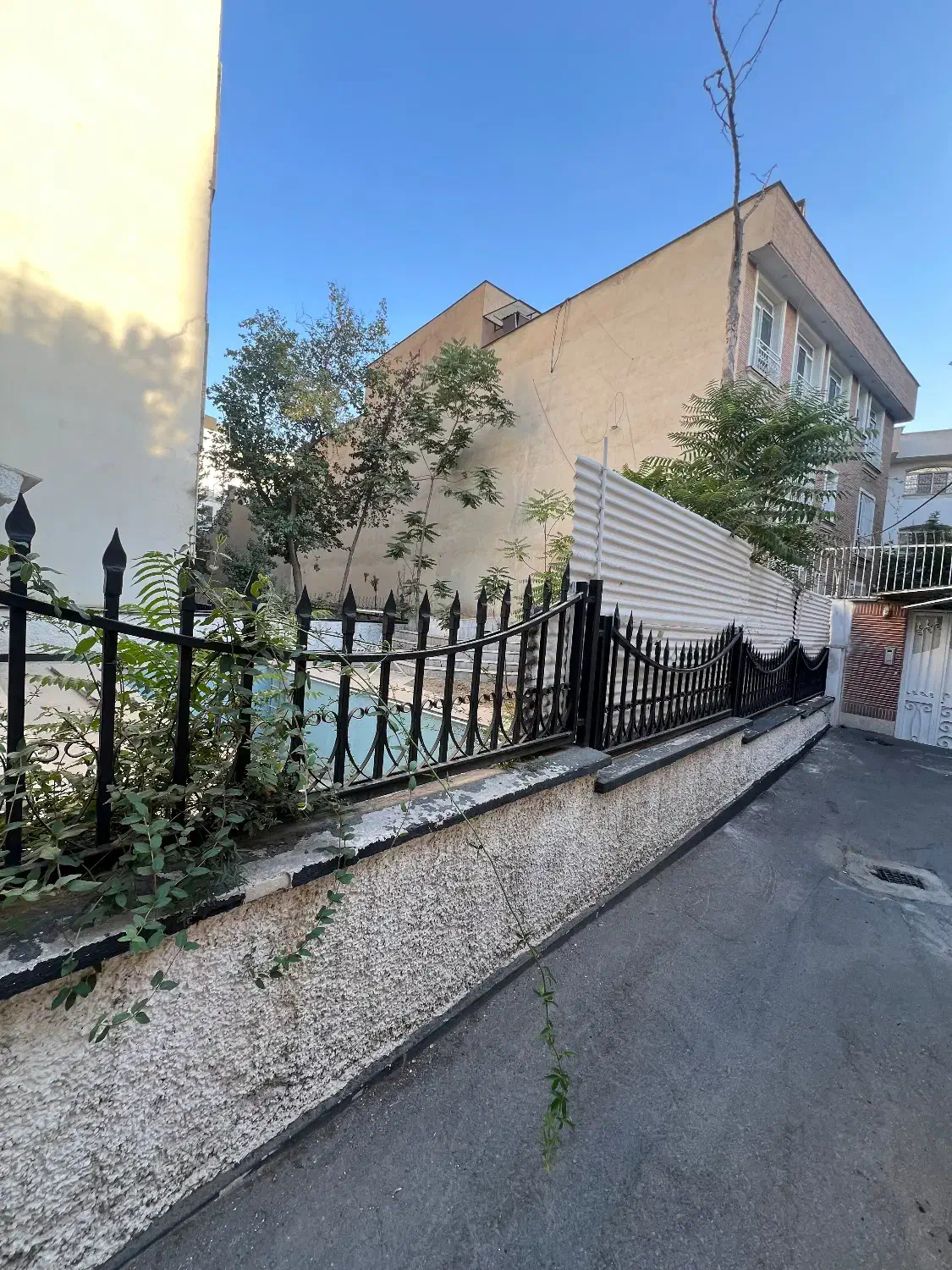 استخدام نگهبان|استخدام معماری، عمران و ساختمانی|رودهن, |دیوار