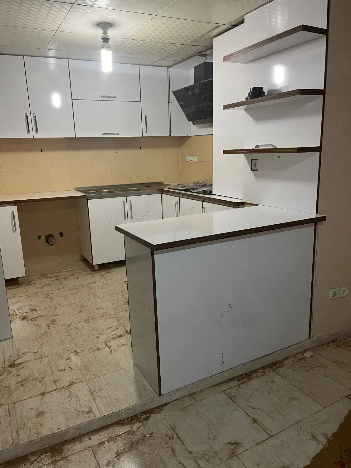 فروش آپارتمان مسکن مهر لپویی دو خوابه بزرگ|فروش آپارتمان|زرقان, |دیوار