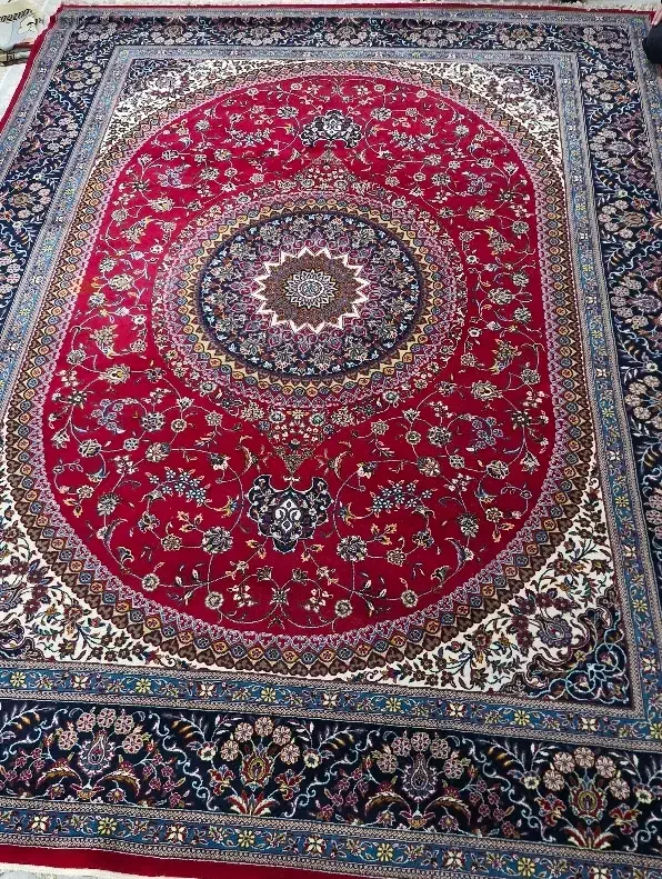 فرش گل قرمز در حد نو ، نو|فرش|فلاورجان, |دیوار