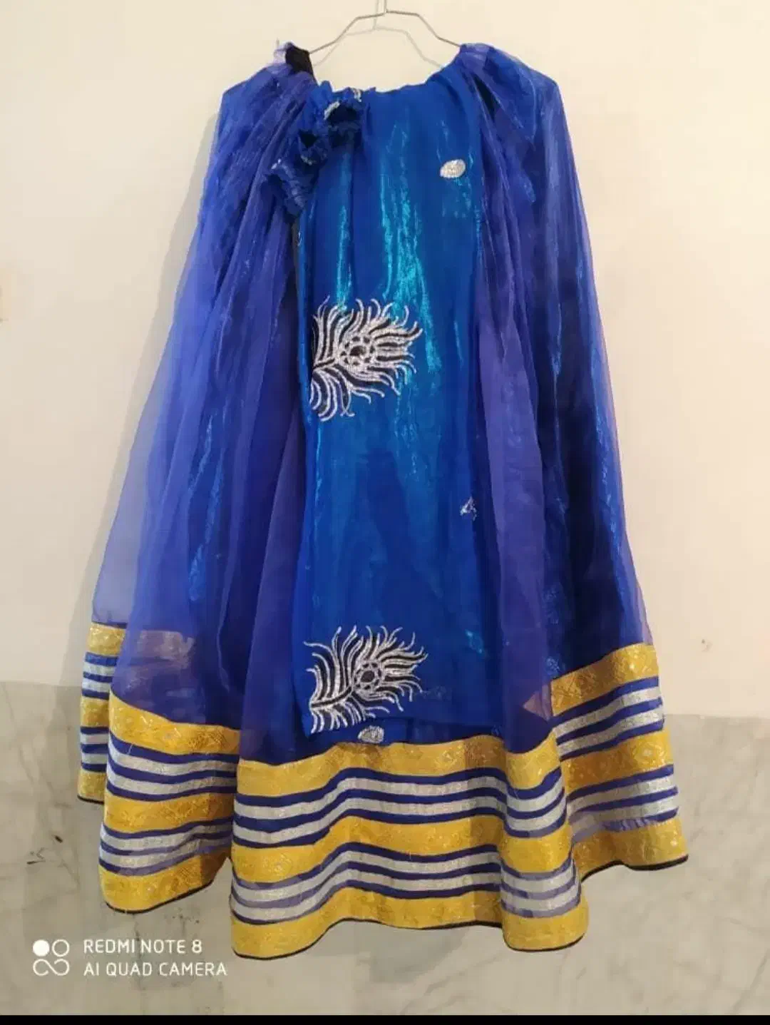 لباس محلی|لباس|صدرا-فارس, فاز ۱|دیوار