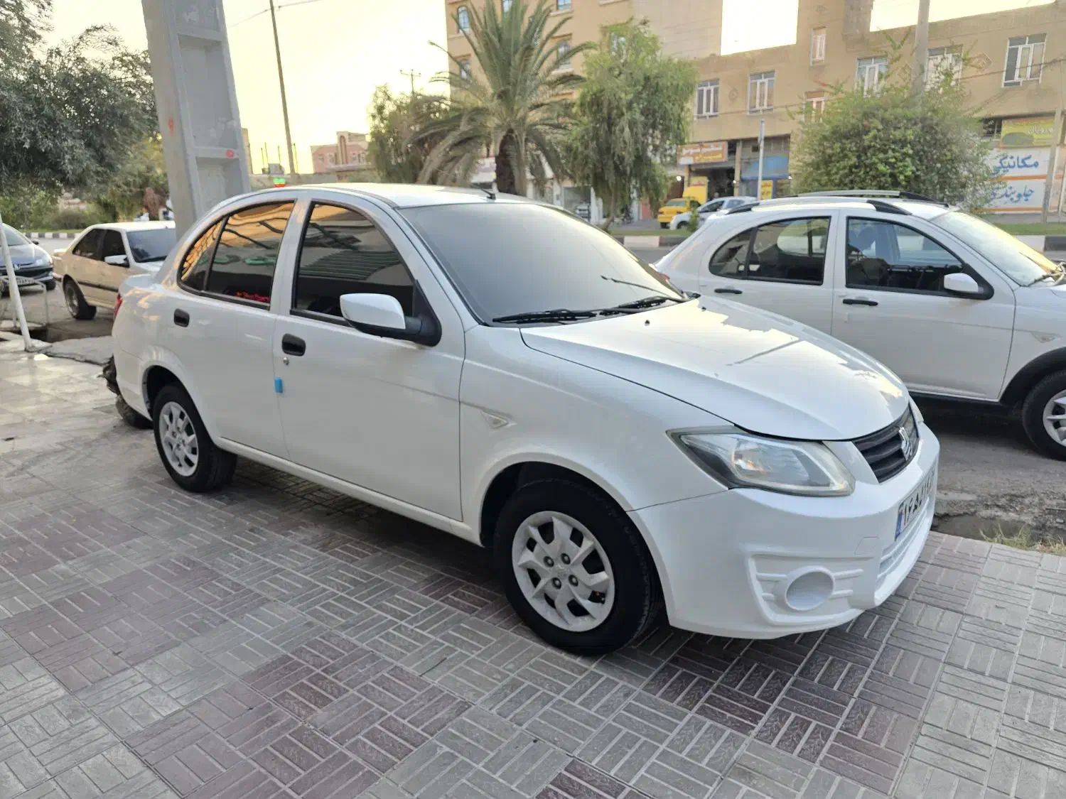 ساینا ۱۴۰۱|خودرو سواری و وانت|جهرم, |دیوار