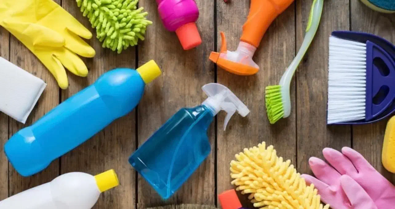 خدمات نظافت (منازل ، باغ و واحد های اداری و تجاری)|خدمات نظافت|اصفهان, همت‌آباد|دیوار