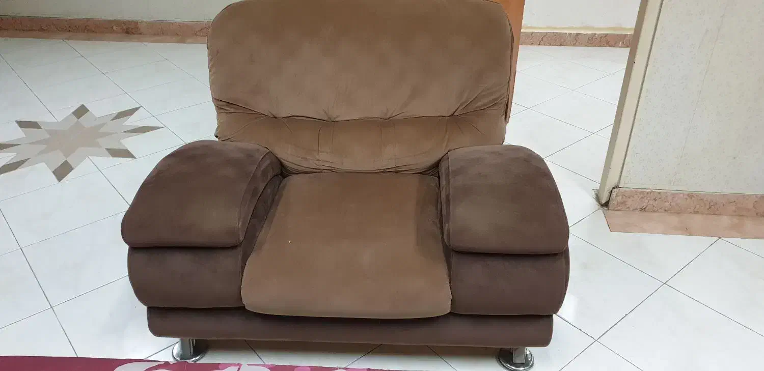 اثاثیه اضافی تخت فلزی+دو دست مبل ۷نفرمعاوضه باهرچی|مبلمان خانگی و میز عسلی|رشت, توشیبا|دیوار