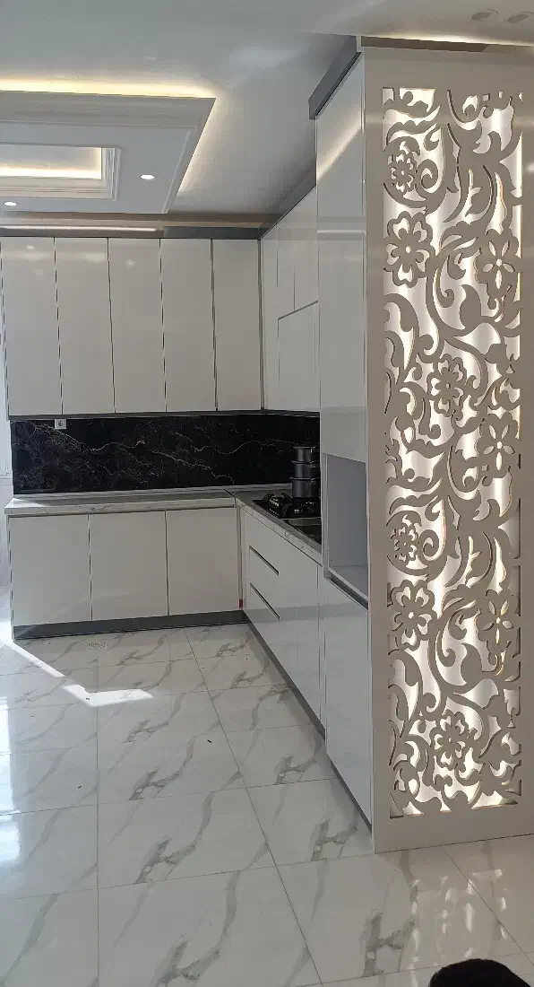 طراحی و ساخت انواع کابینت و کمددیواری...|خدمات پیشه و مهارت|بروجرد, |دیوار