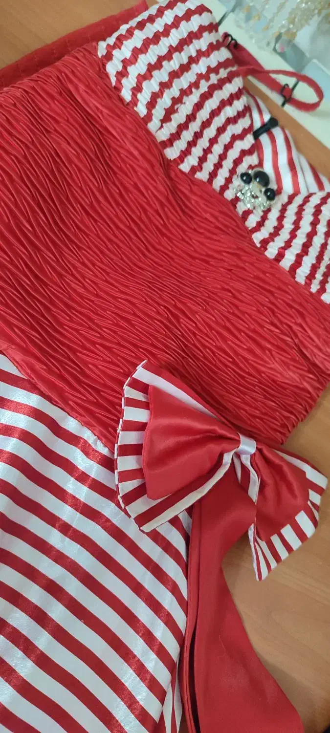 لباس مجلسی|لباس|بروجرد, |دیوار