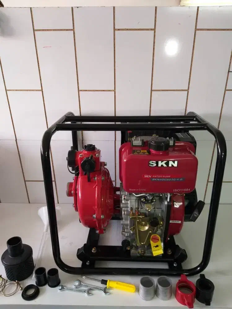 سمپاش ۴۰۰ و ۶۰۰ تراکتوری فرگوسن|ماشینآلات صنعتی|اصفهان, تیران|دیوار