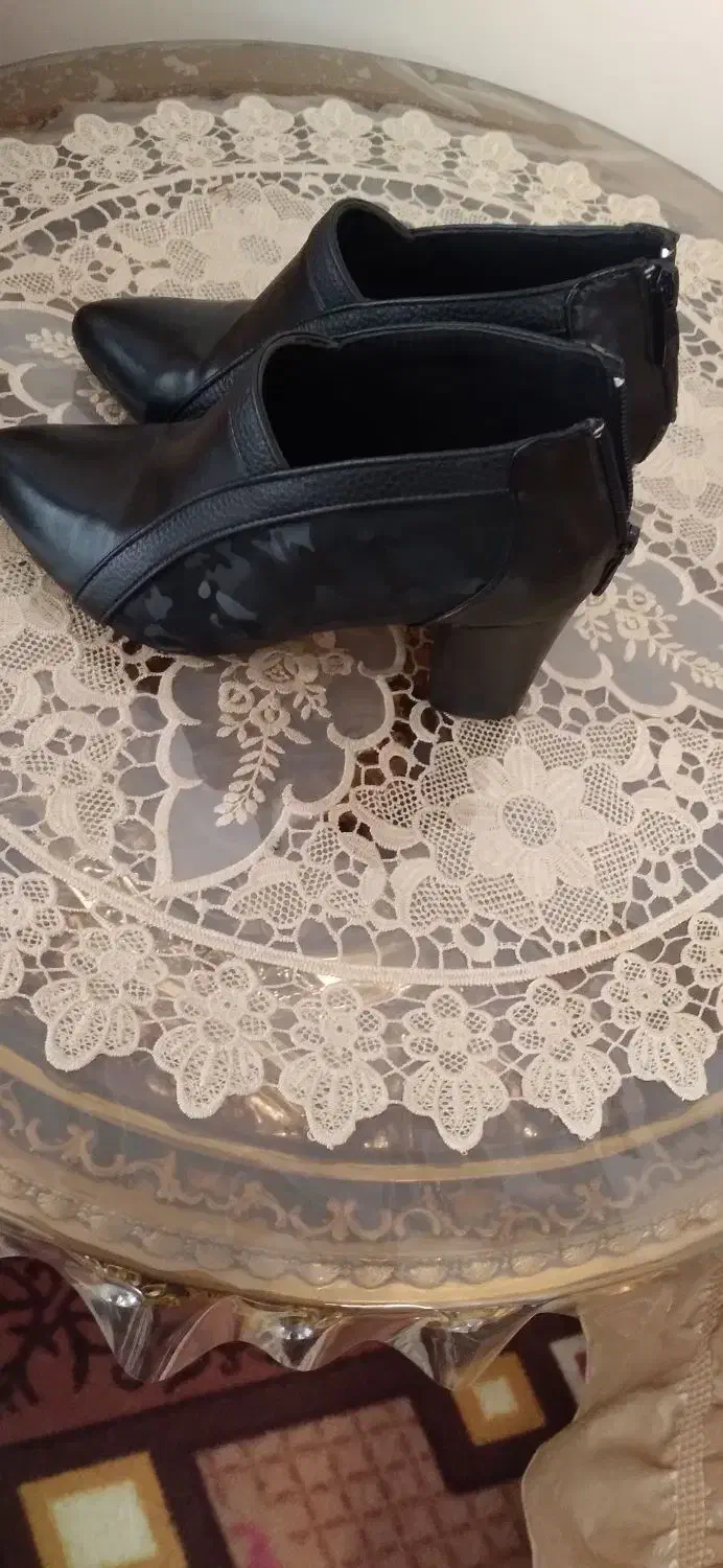 گفش|کیف، کفش، کمربند|اهر, |دیوار