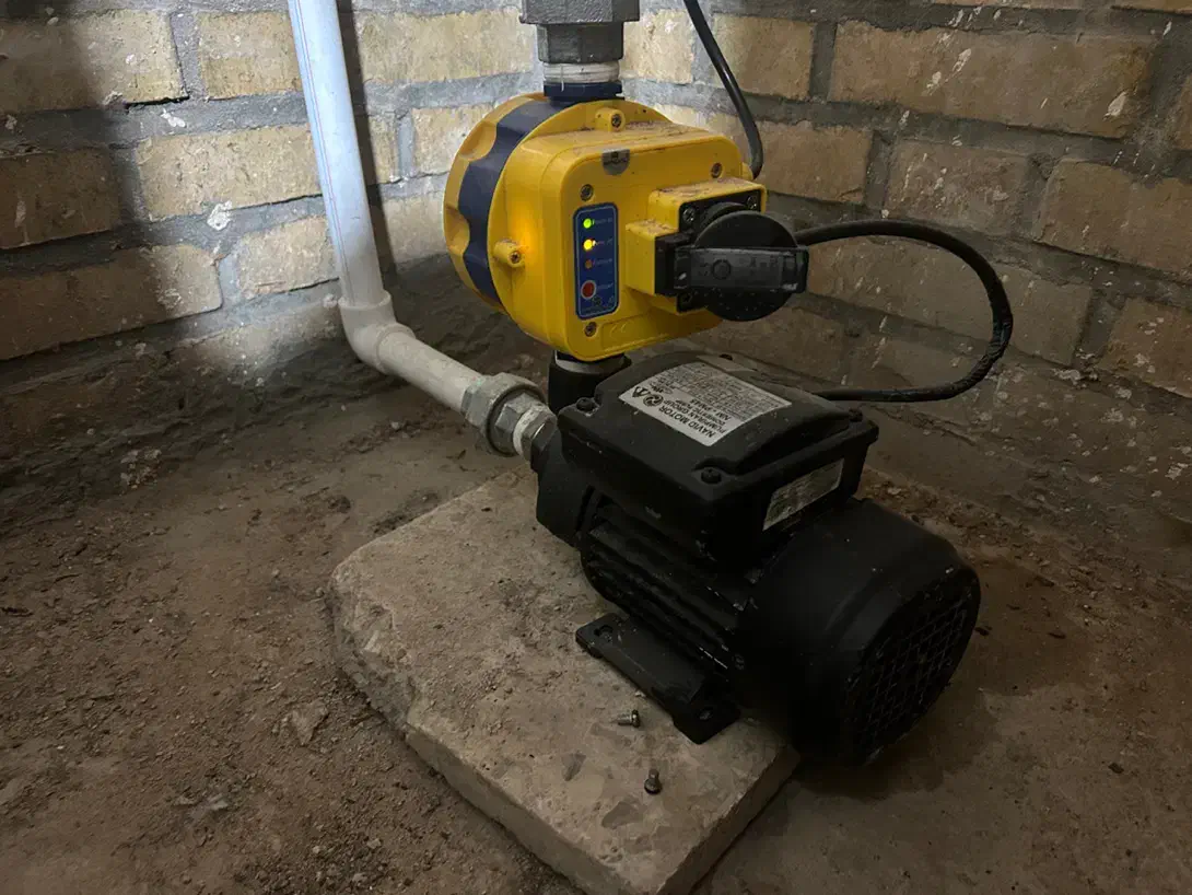 پمپ آب با اتوماتیک|مصالح و تجهیزات ساختمان|اصفهان, باغ زرشک|دیوار