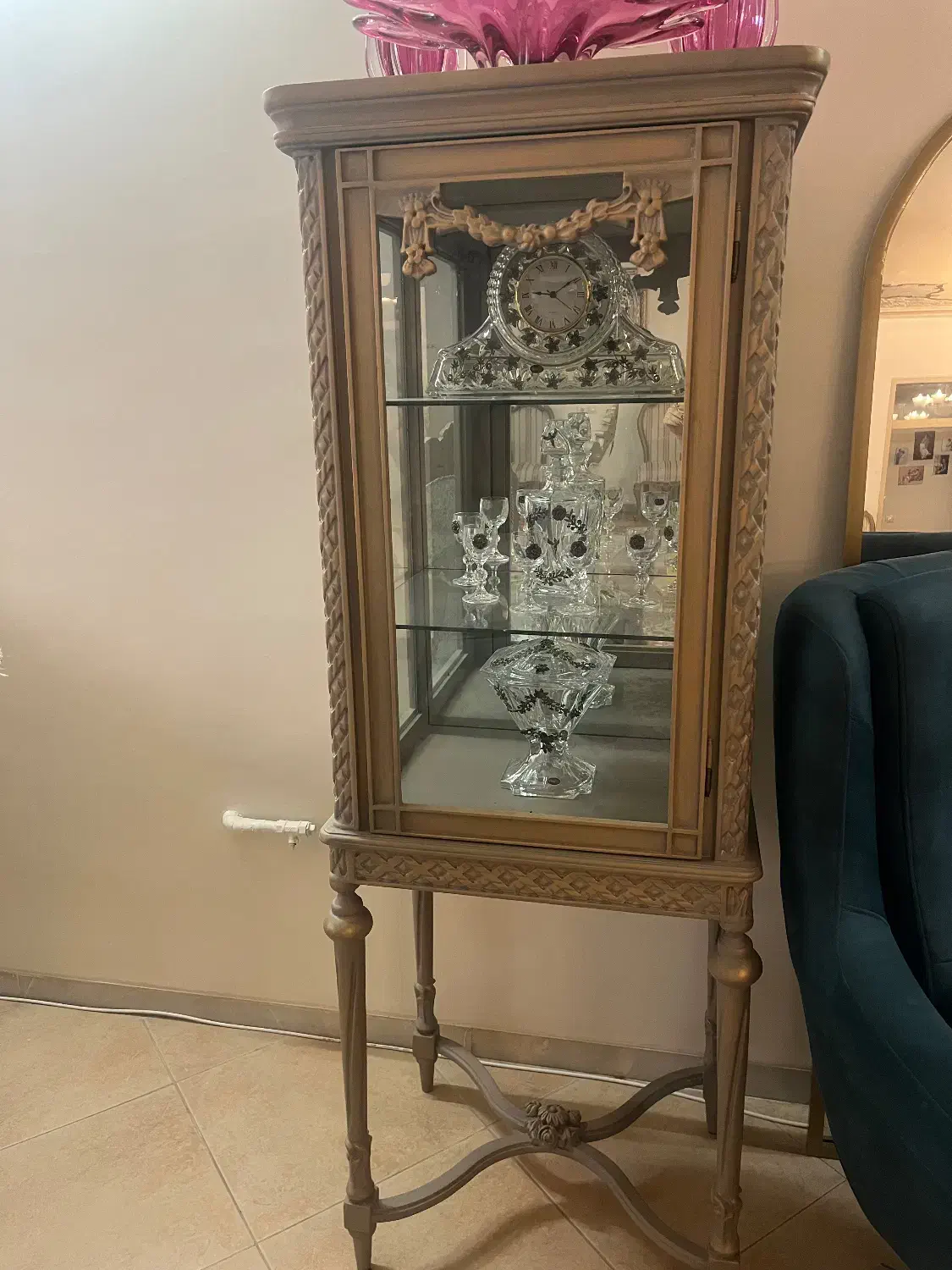 مبلمان ۷نفره/میزناهارخوری ۸نفره/ویترین|مبلمان خانگی و میز عسلی|اصفهان, شهرستان|دیوار