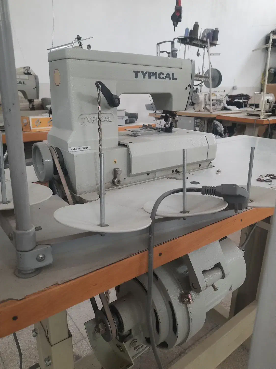 چرخ خیاطی میاندوز تپیکال در حد نو|چرخ خیاطی و ریسندگی|صدرا-فارس, باغشهر گلبهار صدرا|دیوار