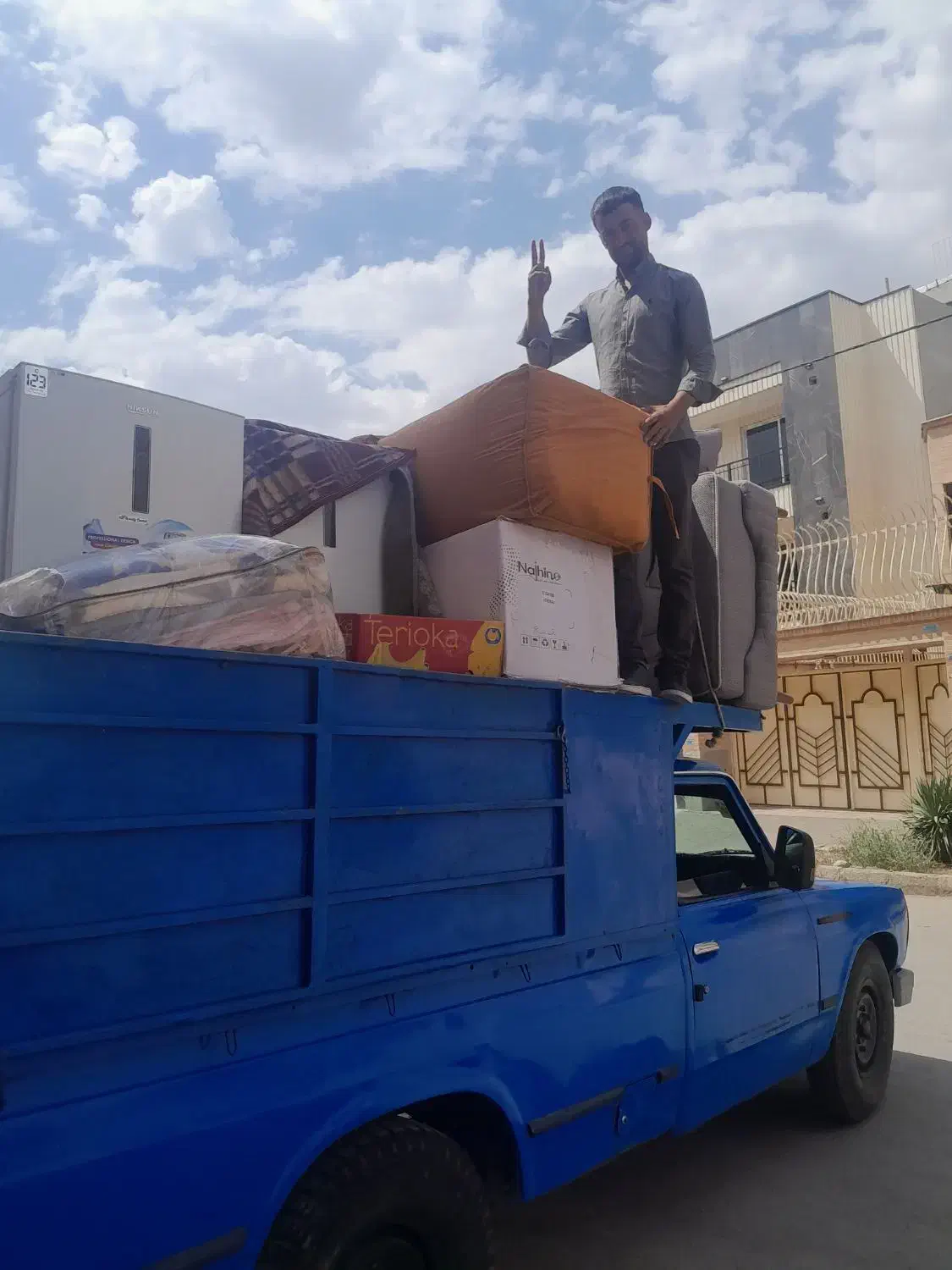 حمل بار واساس خونه همراه باکارگر|خدمات حمل و نقل|اصفهان, بهارستان|دیوار